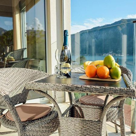 Ily Apartment With Sea View Kotor Eksteriør billede