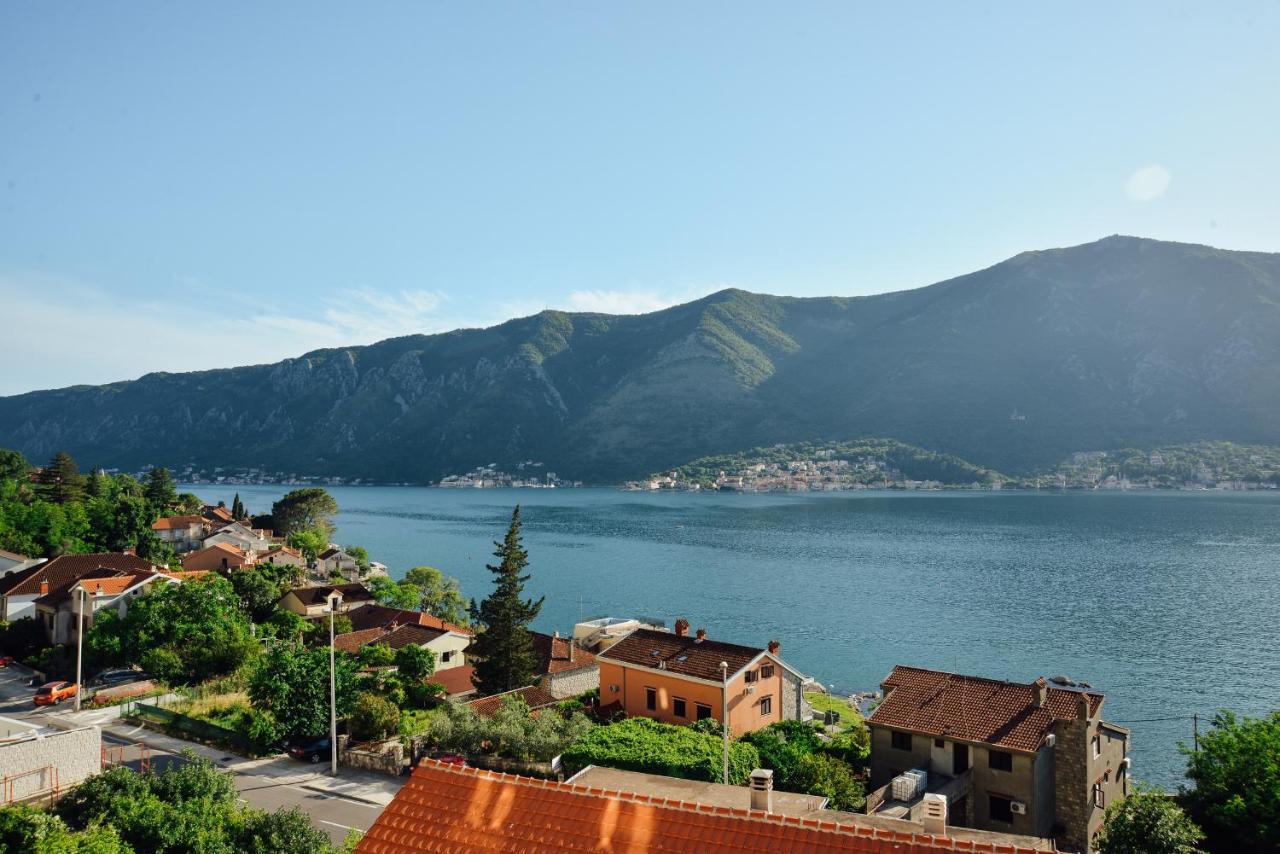 Ily Apartment With Sea View Kotor Eksteriør billede